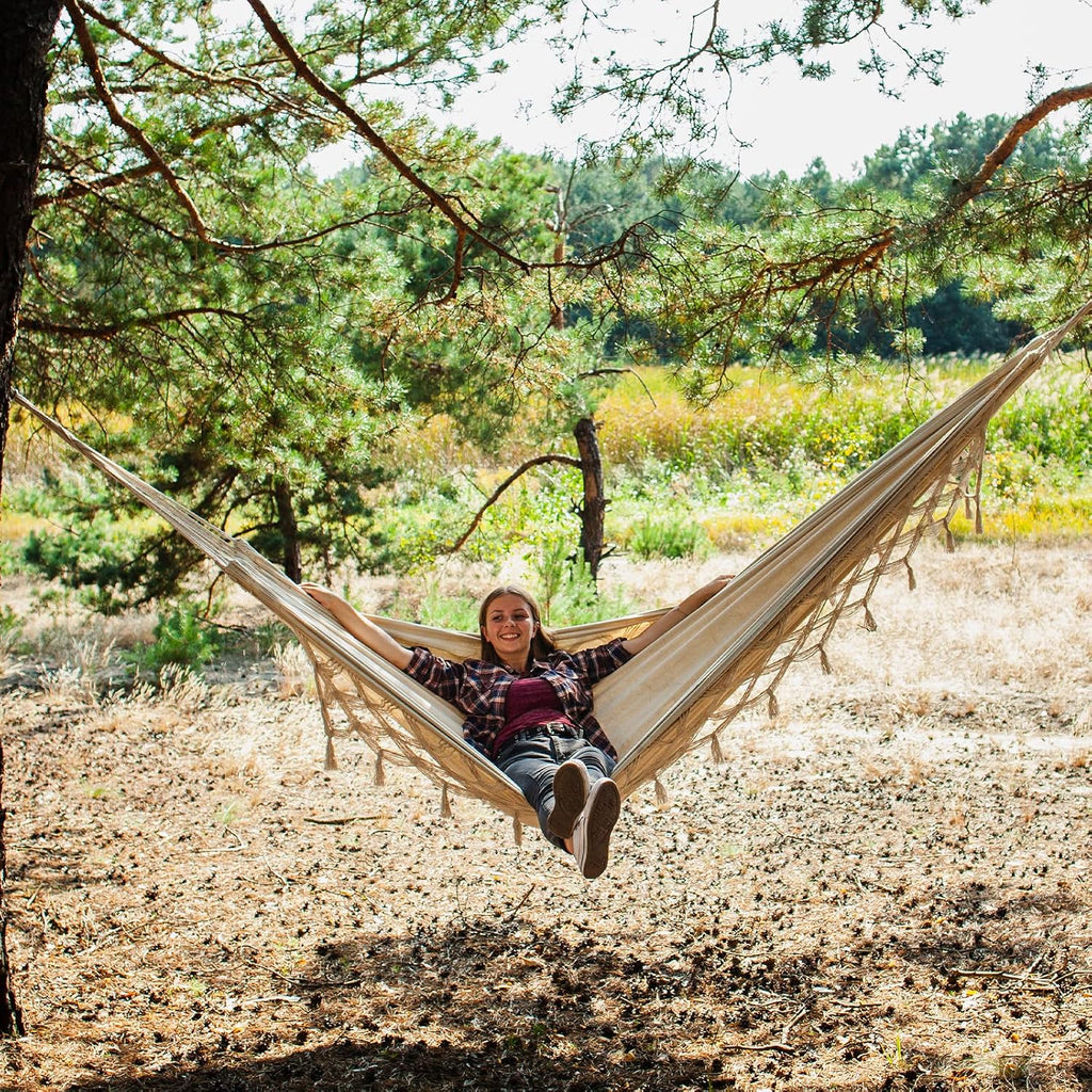 Bellzacasa Double Hammock, Heavy Duty 500 lb Load Capacity Tassels and Fishtail Knitting Portable Camping Hammocks with Mounting Straps for Outdoor Camping Patio Balcony Beige